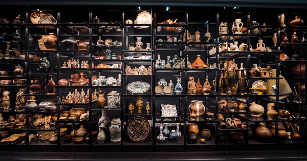 Megjelent! Kerámiatér. A Néprajzi Múzeum látványtára – Album 500 fotóval és 42 tárgytörténettel