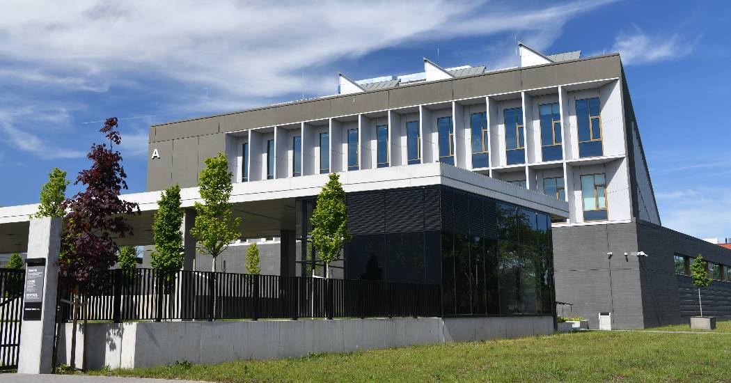 Ahol a párhuzamosok (is) találkoznak